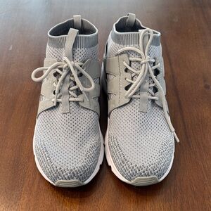 Propet Men's Gray Knit Lace-Up Sneakers